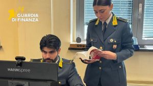 Badanti in nero, maxi evasione in provincia di Lucca: oltre 2 milioni sottratti al fisco