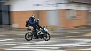 Kako se bezbedno upravlja motociklom?
