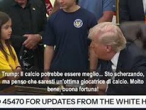 Trump a una bambina: Forse sei troppo bassa per la pallavolo, meglio provare il calcio