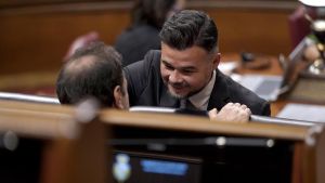 Críticos de ERC presentan una denuncia interna contra Rufián por 