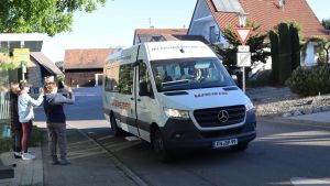 Kita-Kinder dürfen weiterhin Bus fahren: Gemeinderat lehnt Sparplan ab