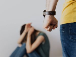 Sicurezza e prevenzione in famiglia. Così si batte la violenza minorile