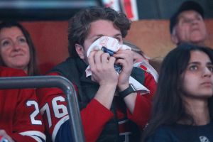 Labos: Is the stress of playoff hockey bad for your heart?