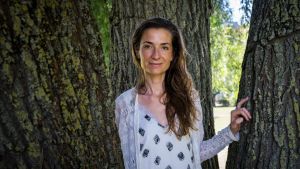 I en tid med skadelig tv-dating er det helt befriende at lytte til Iben Maria Zeuthens nye program om erfaren, prøvet kærlighed