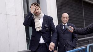 La RFEF inhabilita a Piqué durante dos meses por amenazar a un árbitro
