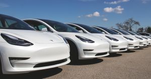 Wirtschaftsaufstand gegen E-Auto-Steuerpläne