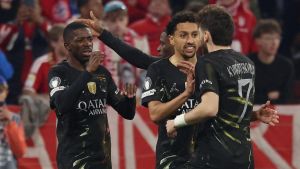 Un gol de Dembélé conduce al PSG a la final de Budapest pese al último esfuerzo de Kane