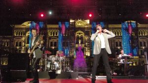 Concerti in piazza Unità a Trieste, per i Gorillaz è già tutto esaurito. Evento-bis con un famoso dj