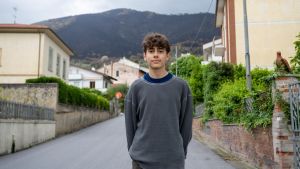 “Il monte Faeta che bruciava, le nonne che piangevano”. Il racconto social di Manuel, 15 anni, grande cuore di Asciano