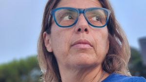 Francesca e la doppia lotta contro il tumore al seno: “La malattia di mamma, poi la mia. Oggi mi impegno a dare speranza”
