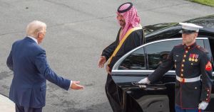 Trump da marcha atrás en Ormuz tras el malestar de sus aliados saudíes