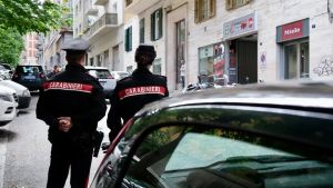 Blitz dei carabinieri in via del Ghirlandaio a Trieste dopo i volantini su Br e Startech