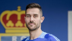 Lucas Ahijado cuenta para el Oviedo: el club ya le ha presentado una oferta de renovación