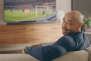 Thierry Henry can't stop watching himself in new Samsung ad
