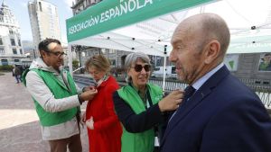 El objetivo de las huchas del cáncer en Asturias: superar los 52.000 euros para investigar y curar tumores