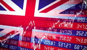UK: FTSE 100 falls as oil stocks drag ahead of key elections amid economic uncertainty