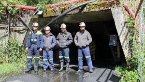“Ni desaparecidos ni vencidos”: los mineros de Ibias salen del encierro entre aplausos y ya preparan su marcha a Oviedo