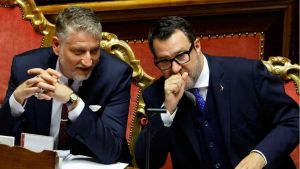 Giuli vs Salvini: 