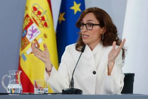 El endiablado desquite de Mónica García