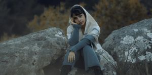 What is the ‘grey rock’ method for dealing with narcissists or difficult family members?