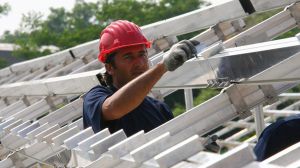 Fotovoltaico, il record della Brianza: impianti primi per densità e potenza. L’idea: usare i tetti dei capannoni