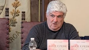 Storia e fole di Garfagnana. Andrea Campoli ospite a ’La biblioteca si racconta’
