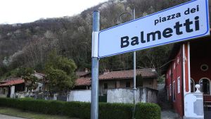 Balmetti di Borgofranco d’Ivrea, i gestori al commissario: «Lavori in autunno e piazza aperta»