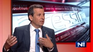 „Vučić kontroliše i vlast i deo opozicije u Republici Srpskoj“: Vukanović tvrdi da predsednik Srbije želi da pokaže Dodiku da ima druge satelite