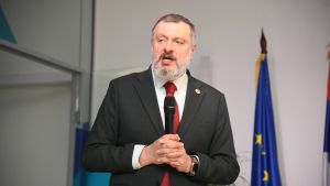 Ambasada Ukrajine kod spomenika Menora u plamenu obeležila godišnjicu pobede u II svetskom ratu