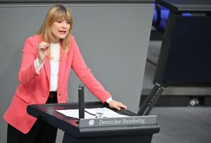 Bundestag: Brett vorm Kopf