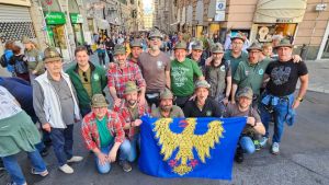 Adunata Alpini a Genova, spuntano i volantini contro le penne nere in città: «Non siete i benvenuti»