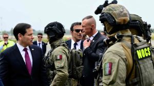 Rubio in Italia: “Passi in avanti”. Gli Usa attendono la risposta iraniana sui negoziati. Ma Teheran: “Da voi avventura militare irresponsabile”