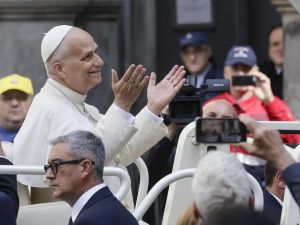 Il Papa a Napoli e Pompei, dalla citazione di Pino Daniele al monito contro la criminalità