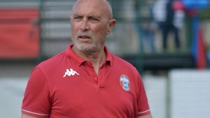 Montignoso La panchina a Maurizio Antonucci: 