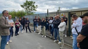 Calzaturificio, in 30 senza stipendio: 