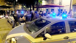 L’alba da incubo di Angela, stuprata davanti agli amici tra i locali della movida. Ecco come sono stati presi i due fratelli