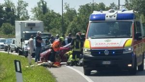 Schianto a Caposile lungo la strada per il mare, quattro feriti