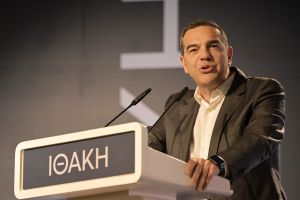 Προοδευτική συμπαράταξη στα αριστερά του Κέντρου