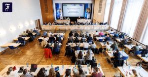 Parlament voller Spannungen