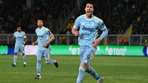 Lecce-Juventus 0-1, il gol da record di Vlahovic regala tre punti d'oro alla Signora /
