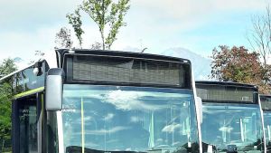 Il Pd e Futura contro Dolomitibus: «Corse tagliate per fare business»