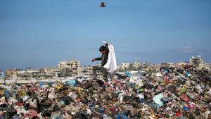 L’operatore umanitario: “La tregua è una bugia. A Gaza si muore ancora”