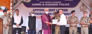 LG Sinha lauds J&K Police for its achievements on counter-terrorism front, internal security