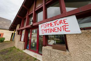 Après la fermeture du centre de loisirs, c’est le centre social à Mazères-Lezons qui est en danger