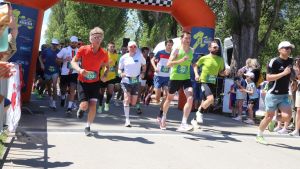 Pfahlbau-Marathon: Beim „Lauf durchs Paradies“ starten so viele Sportler wie nie zuvor
