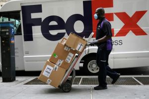 UPS vs FedEx Stock in 2026: Which Logistics Powerhouse Is the Better Buy Right Now