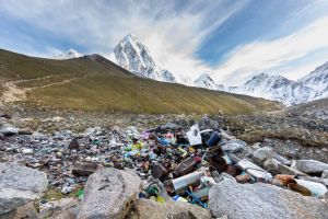 Nouveau record de permis délivrés par le Népal : comment l’Everest est toujours plus victime du tourisme des riches