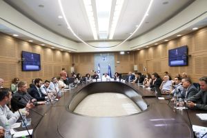 Knesset panel demands state share losses to passengers and airlines during Iran war