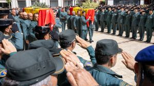 El agravio que no cesa contra la Guardia Civil