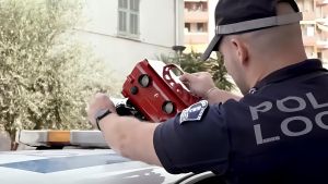 Firenze, da giugno arriva Cerbero: multe e intelligenza artificiale, quattro auto nei quartieri
